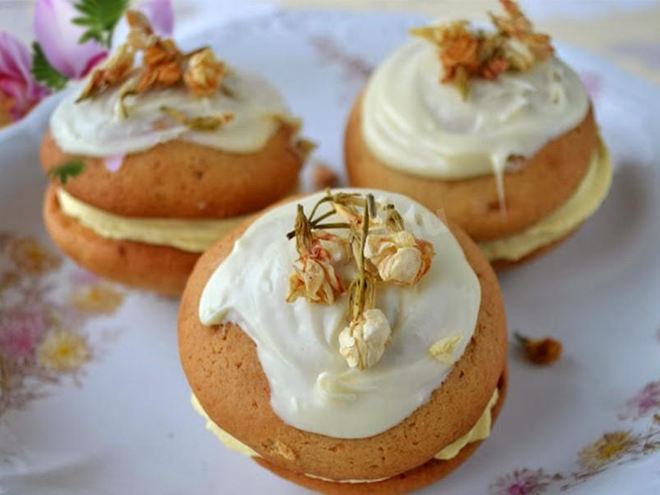 Рецепт пирожных с белым шоколадом и жасмином