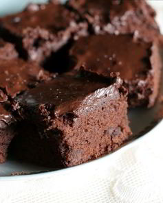 Шоколадное пирожное