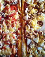 Пицца из слоеного теста