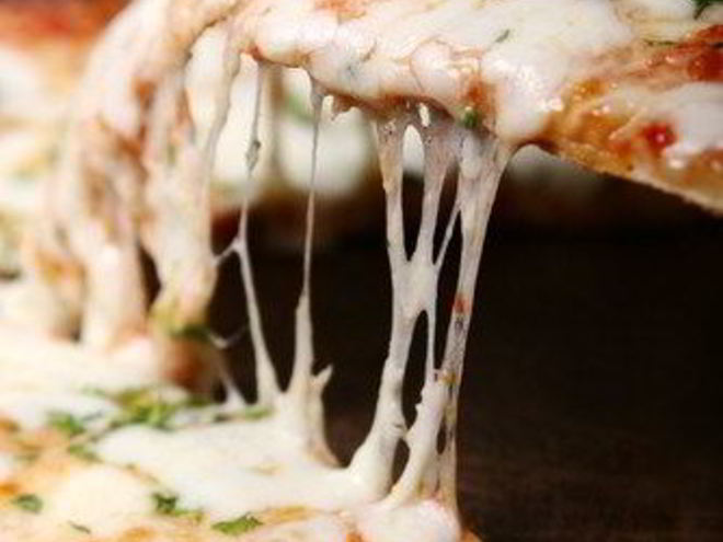 Рецепт пиццы с фетой и базиликом