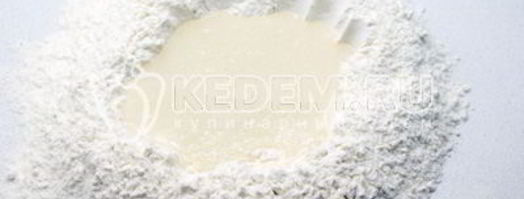 пицца с колбасой и грибами. Шаг 2