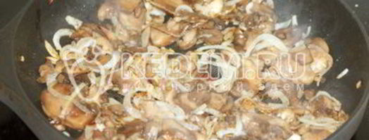 пицца с колбасой и грибами. Шаг 4