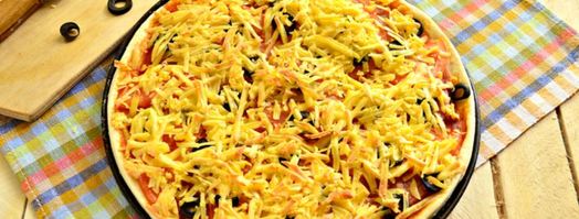 пицца с колбасой и маслинами. Шаг 3