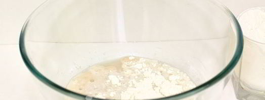 пицца с колбасой, сыром и помидорами. Шаг 4