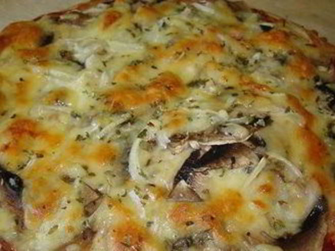 Рецепт пиццы с куриной грудкой и шампиньонами