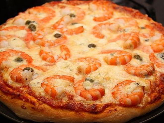 Рецепт пиццы с моцареллой и креветками