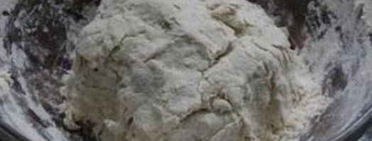 пицца с помидорами и базиликом. Шаг 2