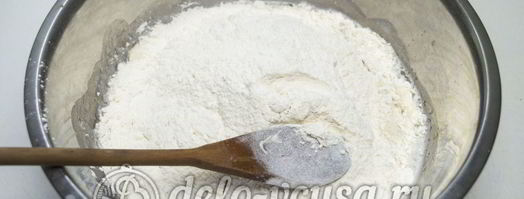 пицца с сосисками и помидорами. Шаг 2