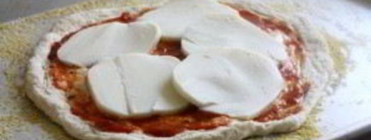 пицца с цуккини и моцареллой. Шаг 2