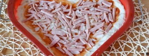 пицца-сердце с ветчиной и сыром. Шаг 17