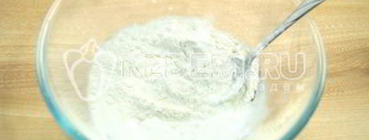 тонкая пицца с моцареллой. Шаг 3