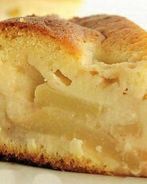 Легкая шарлотка с яблоками в мультиварке