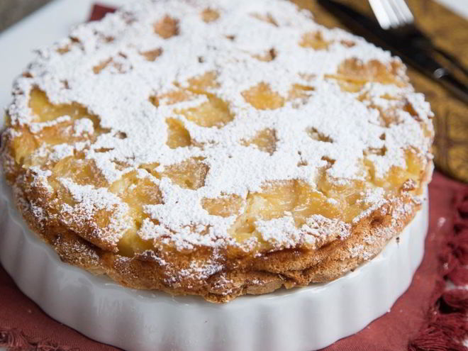 Рецепт простой шарлотки с яблоками в духовке