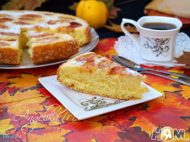 Рецепт шарлотки с айвой