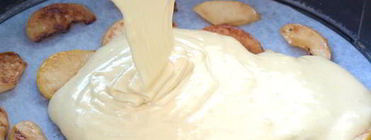 шарлотка с айвой. Шаг 3