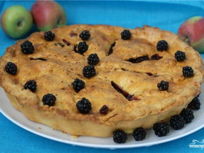 Рецепт шарлотки с ежевикой