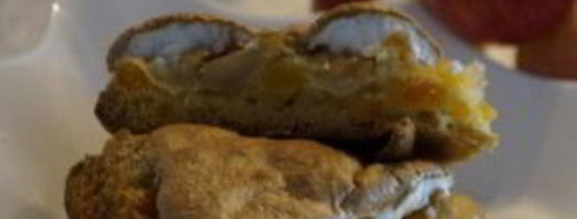 шарлотка с курагой. Шаг 8