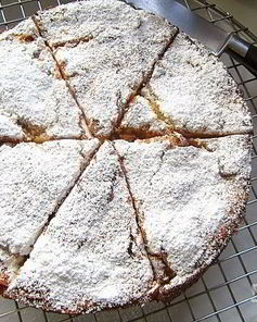 Шарлотка с мускатным орехом