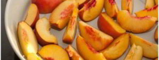 шарлотка с персиками. Шаг 3