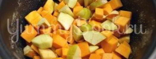 шарлотка с тыквой и яблоками в мультиварке. Шаг 4