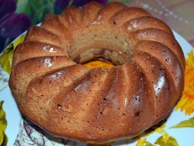 Рецепт шарлотки с вареньем