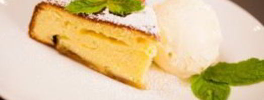 шарлотка с яблоками и лимоном. Шаг 9