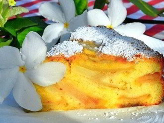 Рецепт шарлотки с яблоками по-домашнему в духовке