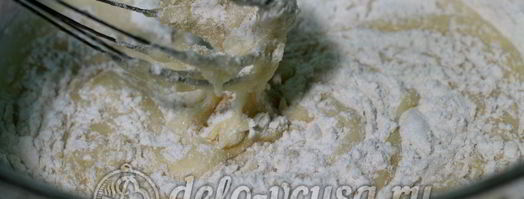 шарлотка с яблоками в мультиварке. Шаг 8