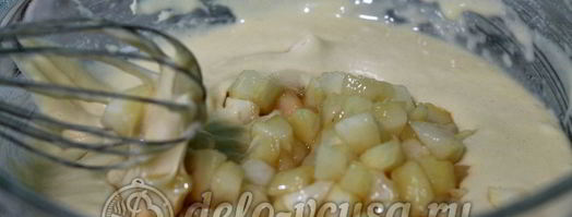 шарлотка с яблоками в мультиварке. Шаг 9