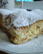 Шарлотка с яблоками