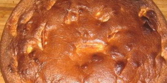 Шарлотка со сметаной