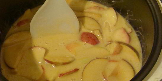 Шарлотка в мультиварке