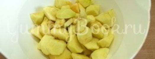 яблочная шарлотка в мультиварке. Шаг 5