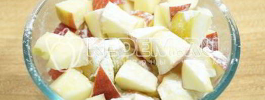 заливная шарлотка с яблоками. Шаг 8