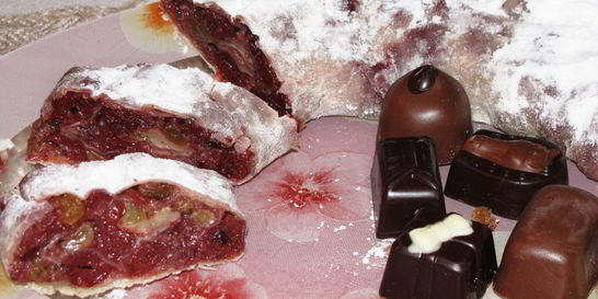 Вишневый штрудель