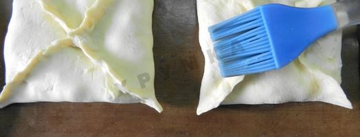 слоеные конвертики с курицей и грибами. Шаг 14