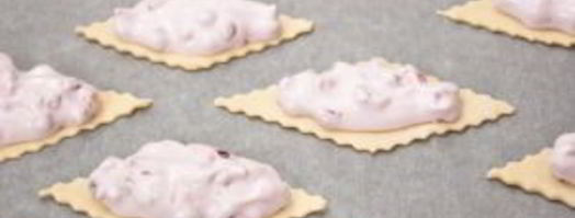 слойки с брусникой. Шаг 5