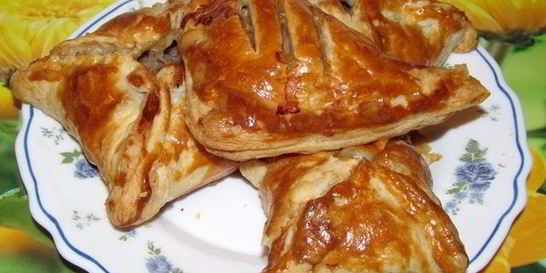 Слойки с фаршем