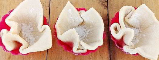 слойки с малиной и шоколадом. Шаг 4