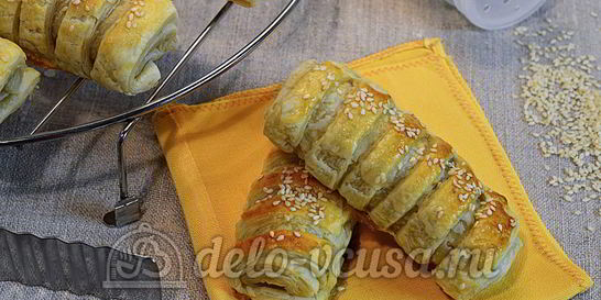 Слойки с мясом