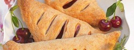 слойки с вишней. Шаг 5