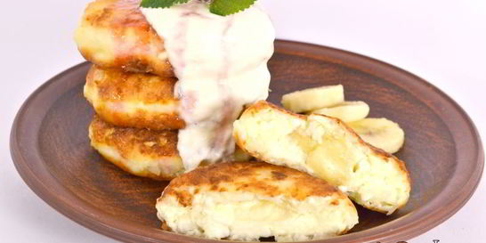 Кокосовые сырники с бананом