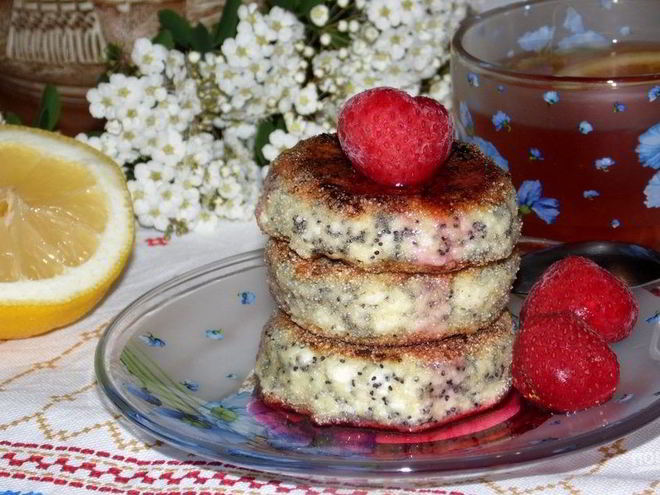 Рецепт маковых сырников
