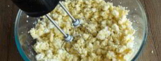 сырники из адыгейского сыра. Шаг 4