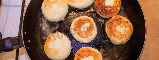 сырники классические из творога на сковороде. Шаг 13