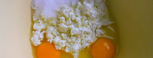 сырники с клубникой. Шаг 2