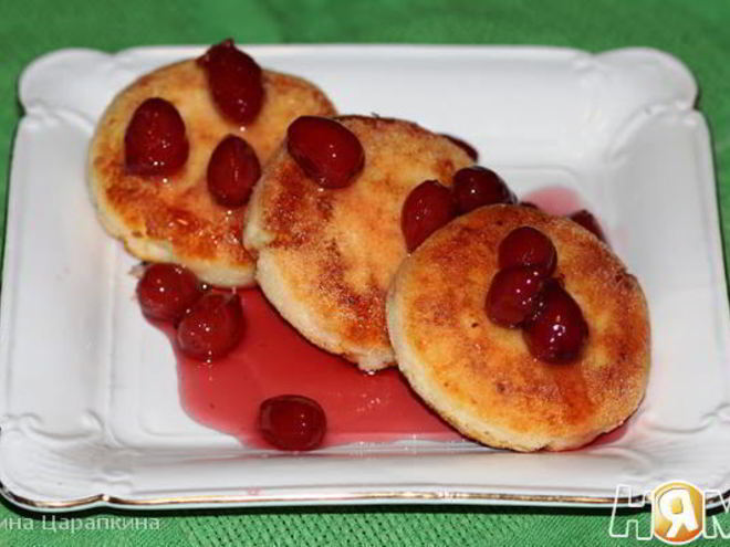 Рецепт сырников с лимонной цедрой и ванилином на манке