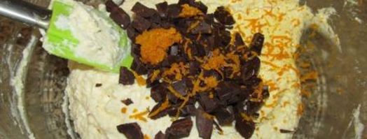 сырники с шоколадом и апельсином. Шаг 2