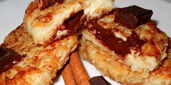 Сырники с шоколадом в овсяных хлопьях