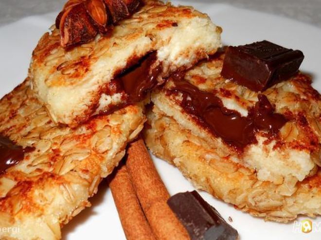 Рецепт сырников с шоколадом в овсяных хлопьях